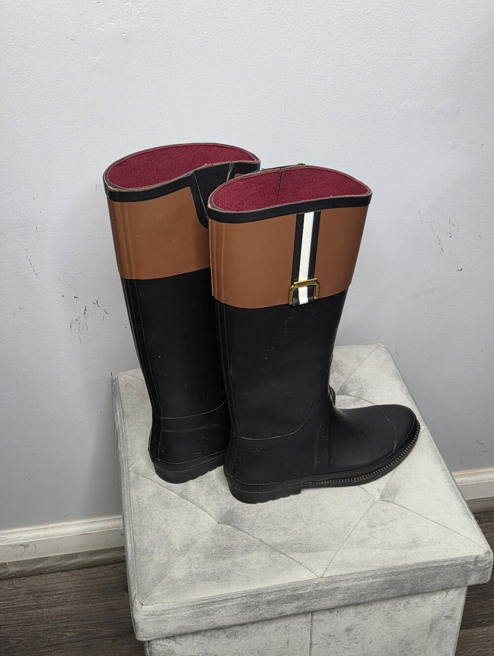 Tommy Hilfiger Women's Viktoria Equestrian Rain Boots, Sz 7